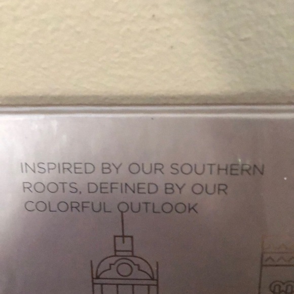 Belk Savannah make up set blush and eye shadow - Picture 5 of 5